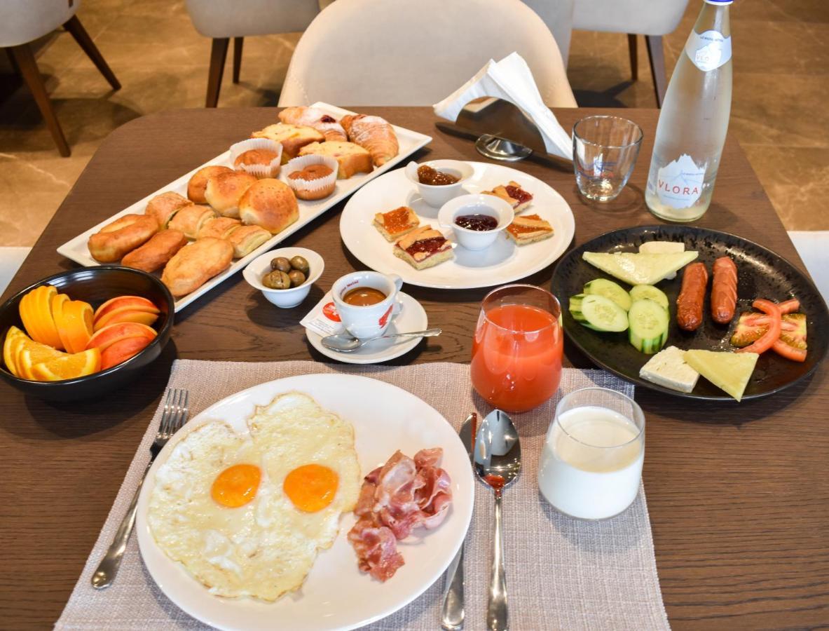 Vlorë Flamingo Beach Hotel & Spa מראה חיצוני תמונה